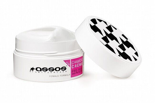 ASSOS Women's Chamois Créme 200ml for cyclists, anti-chafe cream to prevent chafing and discomfort during rides.